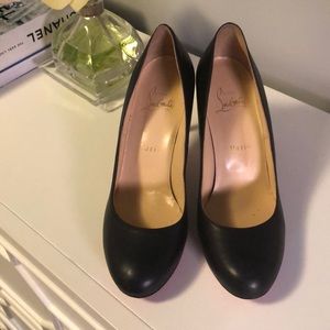 Christian Louboutin 👠